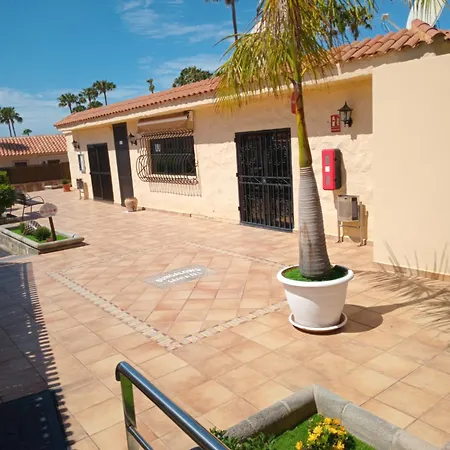Casita De Gatas Pupy Holiday home